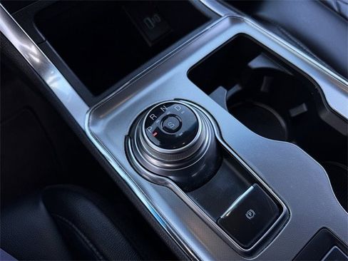 Used 2024 Ford Edge Titanium image 20