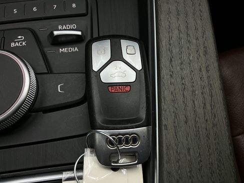 Used 2019 Audi A4 2.0T Premium w/ Convenience Package FWD image 43