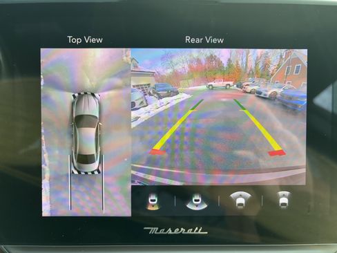 Used 2022 Maserati Quattroporte Modena Q4 image 32