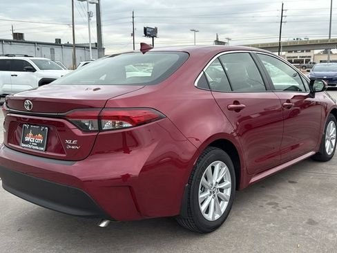 Certified 2026 Toyota Corolla XLE FWD image 8
