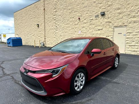 Used 2022 Toyota Corolla LE image 1