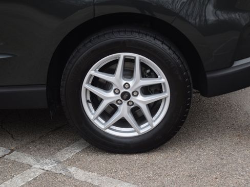 Used 2023 Ford Edge SEL image 26