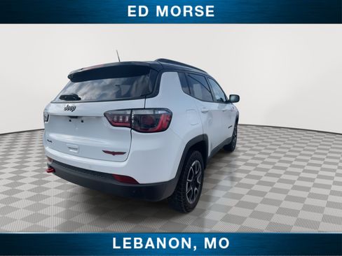 Used 2025 Jeep Compass Trailhawk AWD/4WD image 8