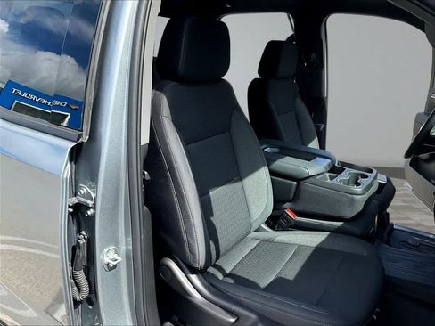 Used 2025 GMC Sierra 1500 Elevation w/ LPO, Elevation Black Package AWD/4WD image 32