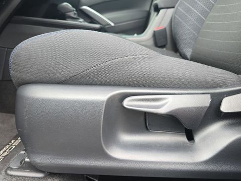 Used 2026 Toyota Corolla Cross SE image 28