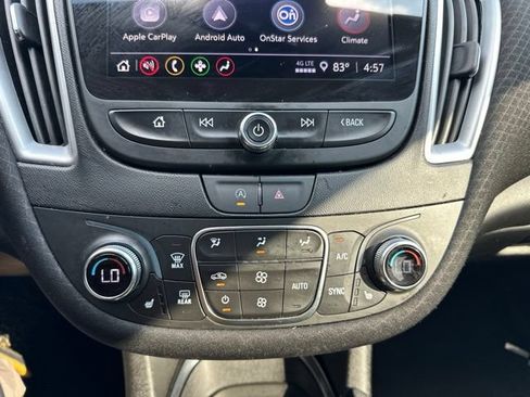 Used 2024 Chevrolet Malibu LT FWD image 11
