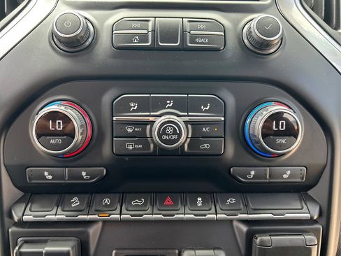 Used 2020 Chevrolet Silverado 1500 LT w/ Texas Edition AWD/4WD image 25