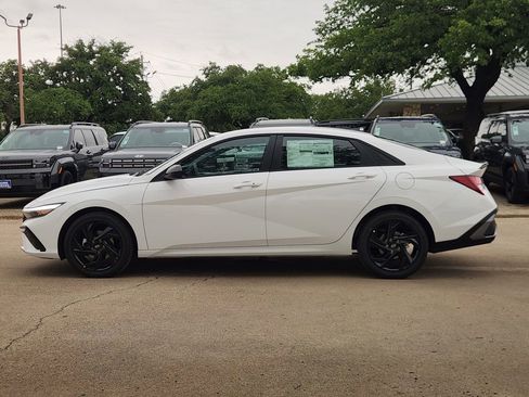 New 2026 Hyundai Elantra Sport FWD image 3