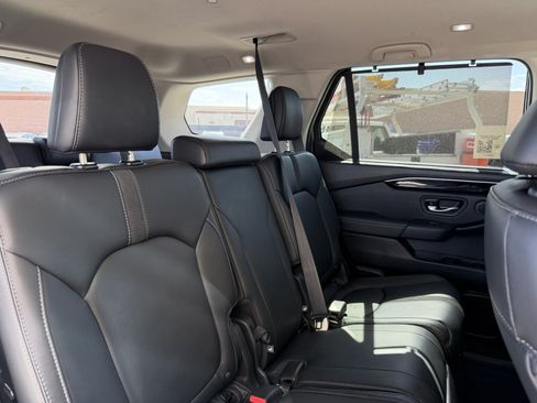 Used 2024 Honda Pilot EX-L image 43