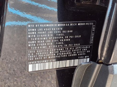 Certified 2024 Volkswagen Taos SE w/ Panoramic Sunroof Package image 25