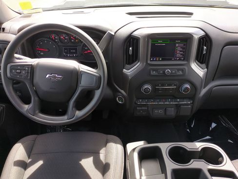 Certified 2025 Chevrolet Silverado 2500 Custom w/ Custom Value Package AWD/4WD image 34