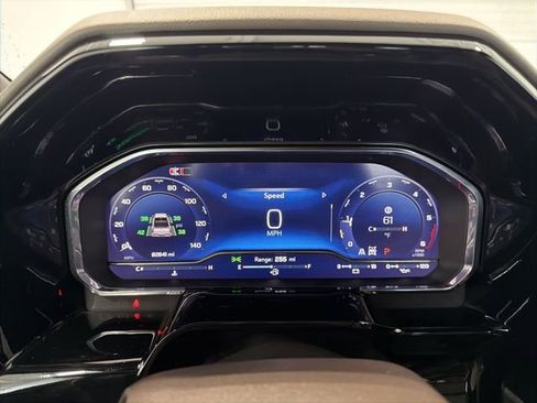 Used 2024 Chevrolet Silverado 1500 LTZ w/ LTZ Convenience Package II image 14