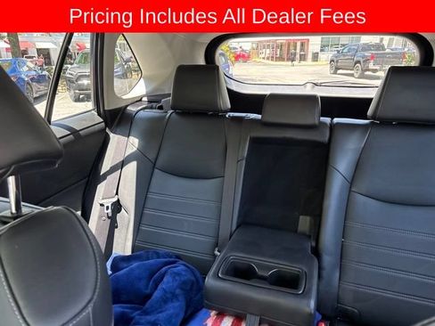Used 2023 Toyota RAV4 XLE Premium FWD image 7