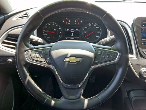 Used 2024 Chevrolet Malibu RS FWD image 16