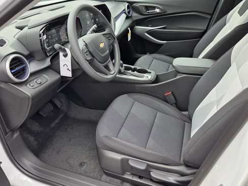 New 2026 Chevrolet Trax LS FWD image 5