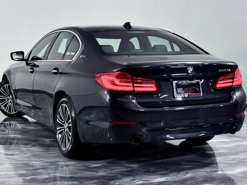 Used 2018 BMW 530e xDrive w/ Premium Package 2 AWD/4WD image 11
