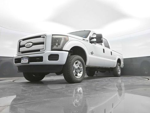 Used 2016 Ford F250 XLT AWD/4WD image 42