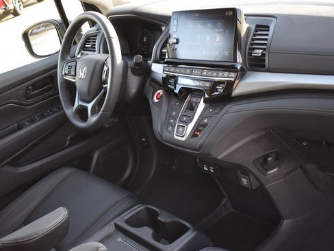 Used 2025 Honda Odyssey EX-L image 14