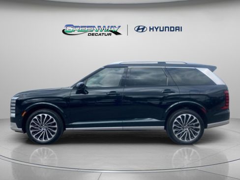 Used 2026 Hyundai Palisade Calligraphy FWD image 4