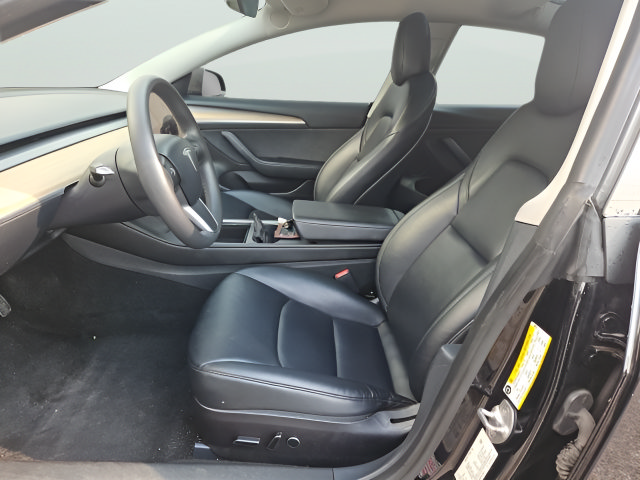 Used 2023 Tesla Model 3 Standard Range RWD image 28