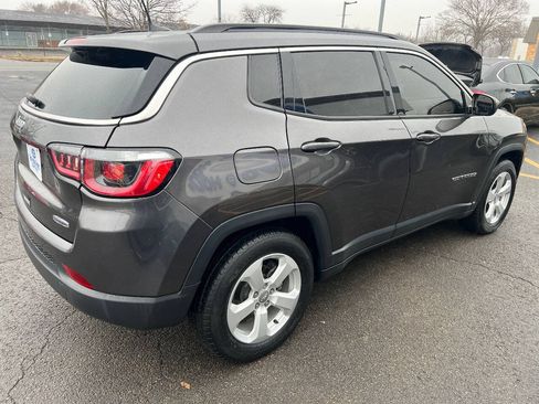 Used 2019 Jeep Compass Latitude w/ Popular Equipment Group FWD image 13