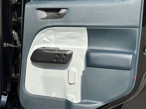 New 2025 Ford Maverick XLT image 15