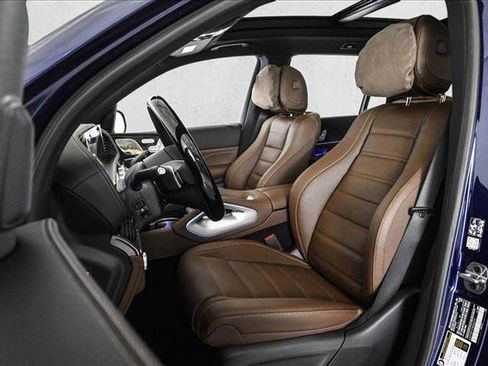 New 2026 Mercedes-Benz GLS 580 4MATIC image 18