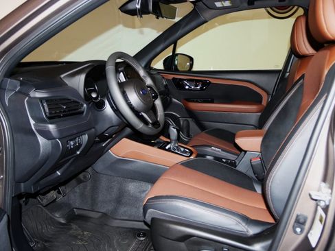 Used 2025 Subaru Forester Touring image 33