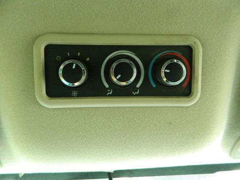 Used 2014 Chevrolet Express 3500 LS w/ Cold Climate Package RWD image 23