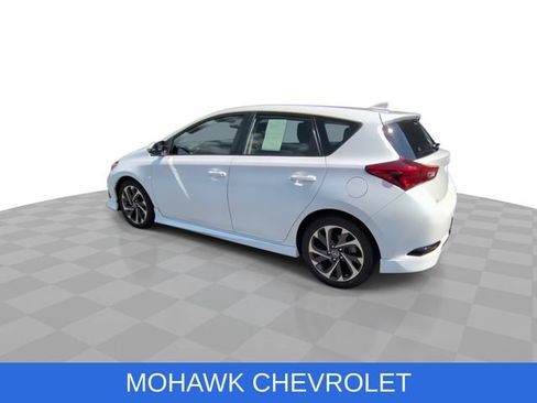 Used 2017 Toyota Corolla iM w/ Carpet Mat Package FWD image 6
