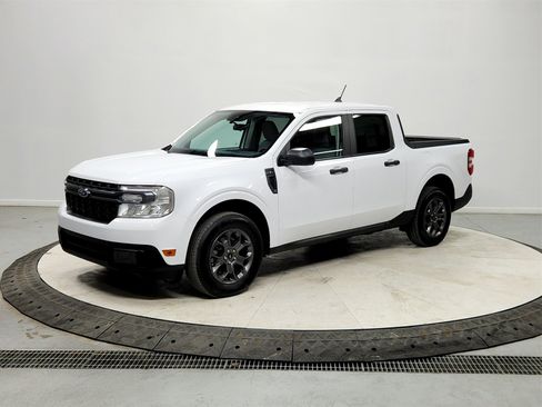 Used 2024 Ford Maverick XLT w/ Equipment Group 300A Standard image 3