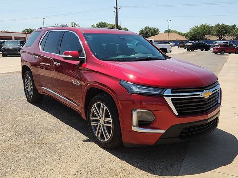 Used 2023 Chevrolet Traverse High Country AWD/4WD image 4