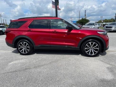 Used 2023 Ford Explorer ST-Line w/ Class IV Trailer Tow Package image 7