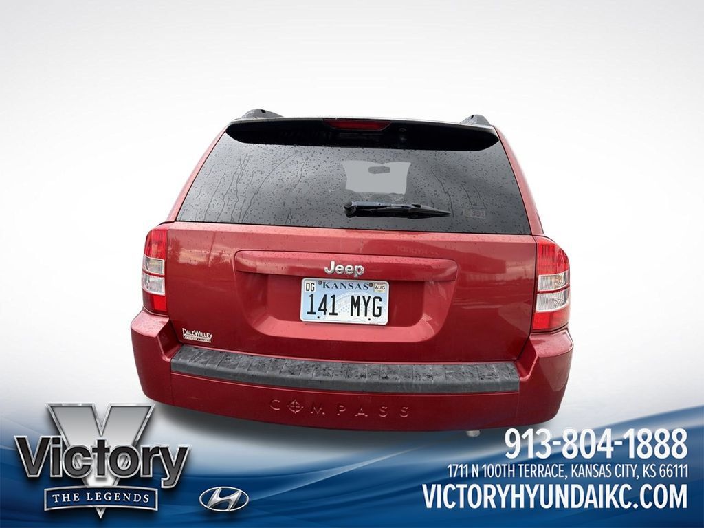 Used 2010 Jeep Compass Sport FWD image 6