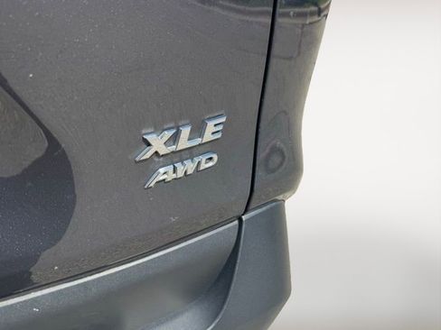 Certified 2025 Toyota RAV4 XLE AWD/4WD image 40