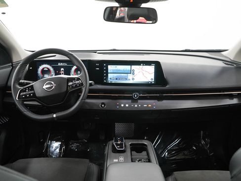 Used 2024 Nissan Ariya AWD image 17