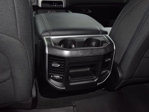 Used 2023 RAM 1500 Big Horn AWD/4WD image 18