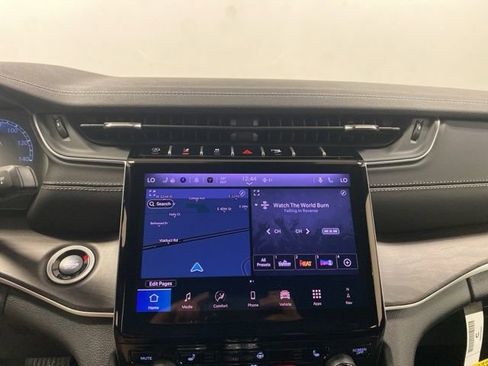 New 2025 Jeep Grand Cherokee Limited image 11