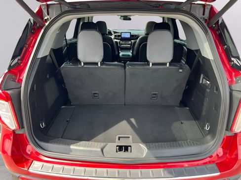 Used 2023 Ford Explorer Limited w/ Equipment Group 301A image 17