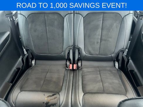 Used 2023 Jeep Grand Cherokee L Laredo image 19