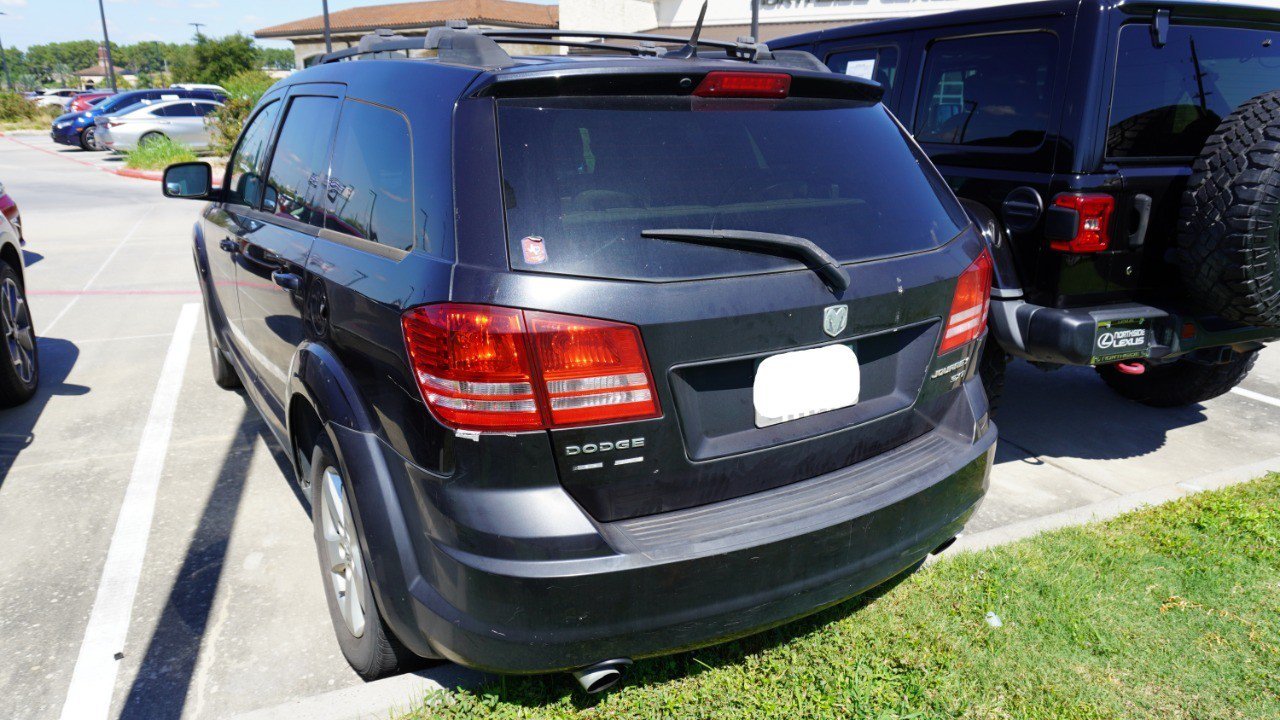 Used 2010 Dodge Journey SXT w/ Flexible Seating Group FWD image 8