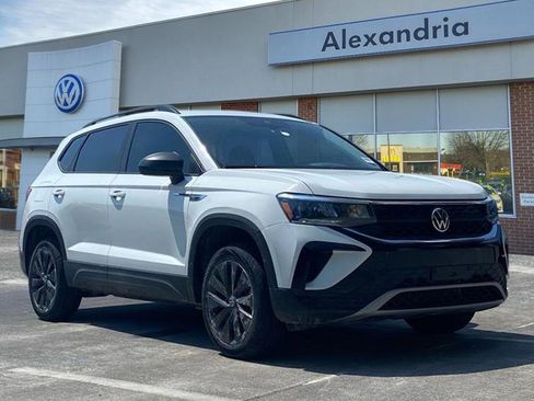 Used 2022 Volkswagen Taos S w/ IQ Drive S Package FWD image 1