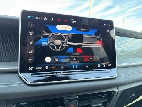 New 2026 Volkswagen Tiguan SE R-Line FWD image 26