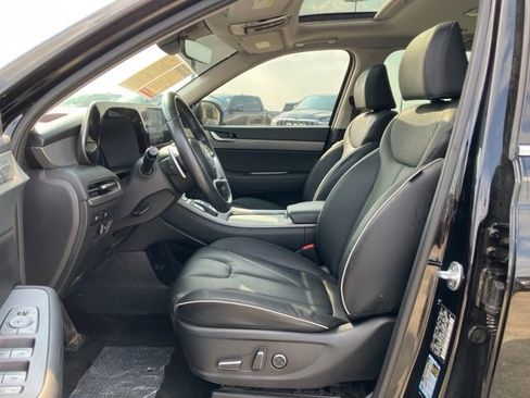 Used 2024 Hyundai Palisade SEL w/ Premium Package FWD image 17