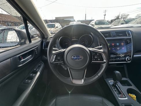 Used 2019 Subaru Outback 3.6R Limited image 2