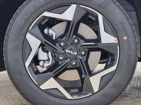 New 2026 Kia Seltos S image 13