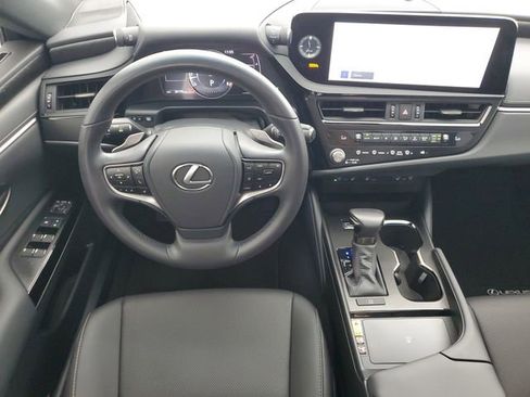 Used 2024 Lexus ES 350 w/ Premium Package image 17