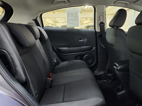 Used 2021 Honda HR-V LX image 19