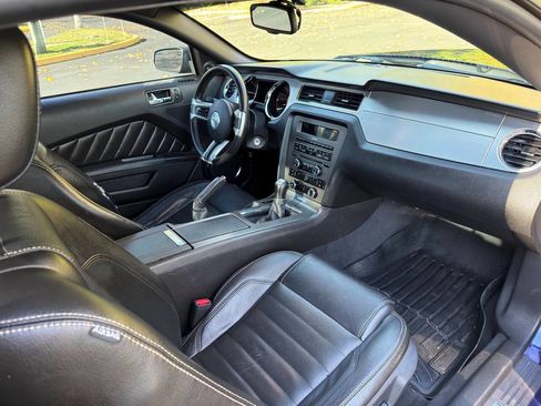 Used 2010 Ford Mustang Premium image 14