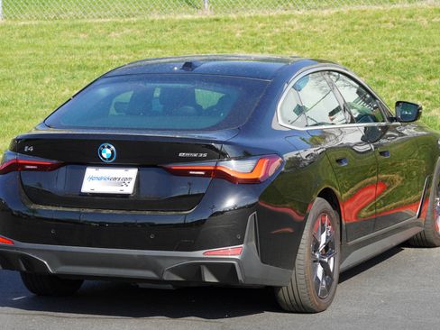 Used 2024 BMW i4 eDrive35 w/ Convenience Package image 8